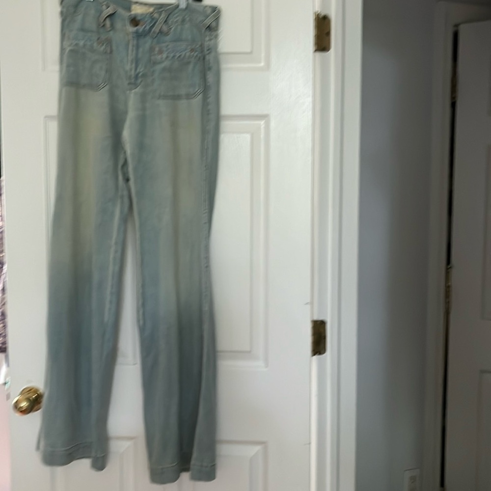Great pair of trash wash jeans